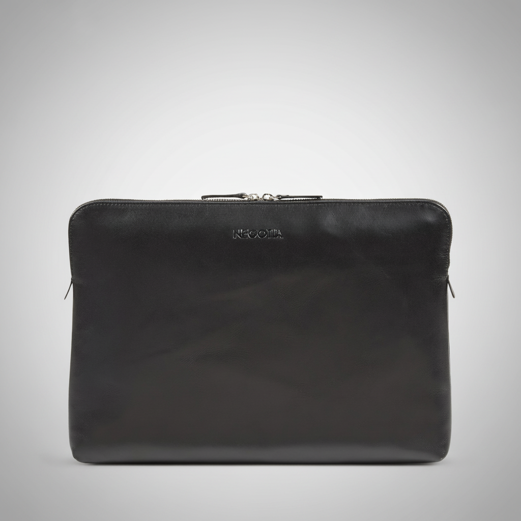Alpha | Laptop Sleeve Carry-All 15.6'' Black
