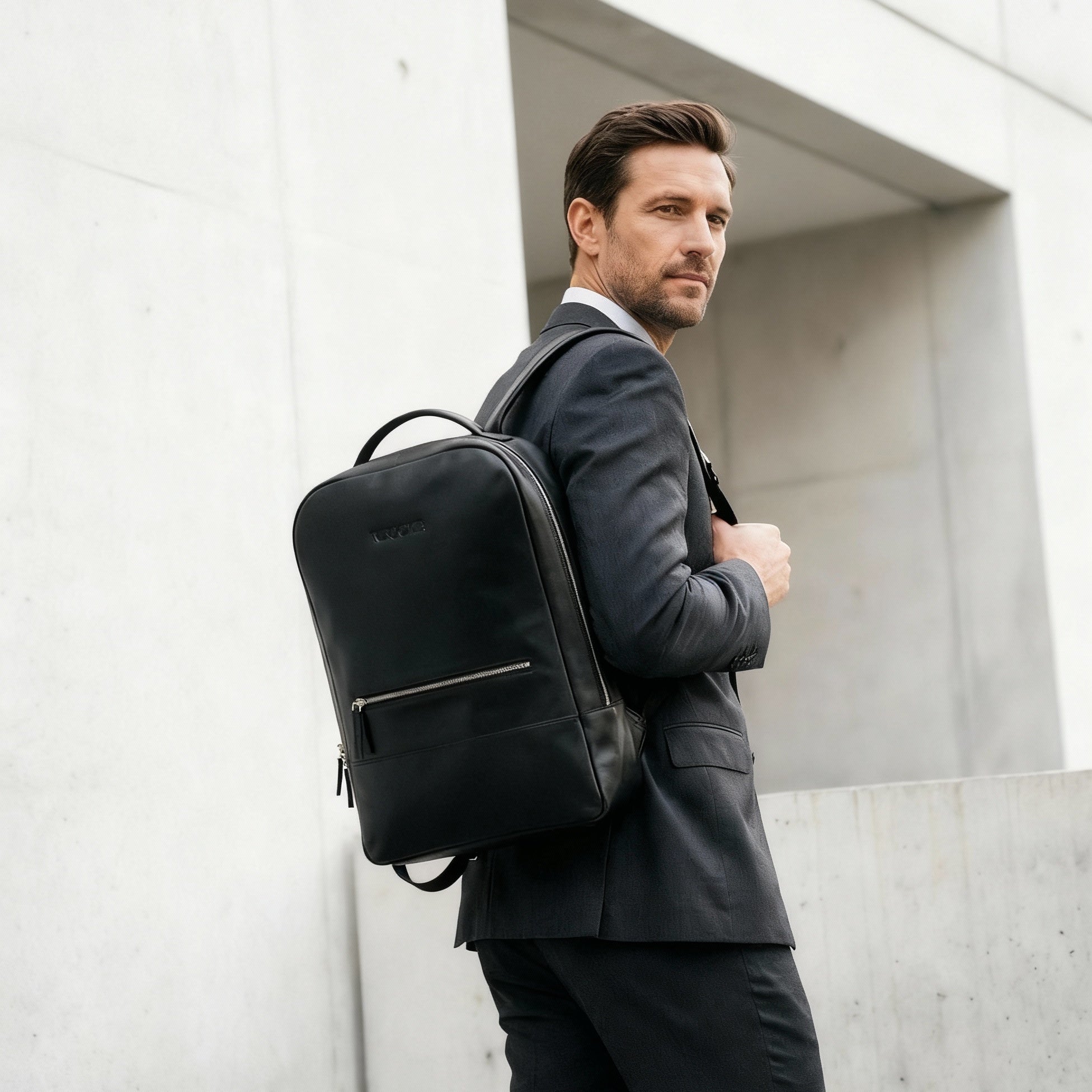 Alpha | Rugzak Zwart - NEGOTIA Leather