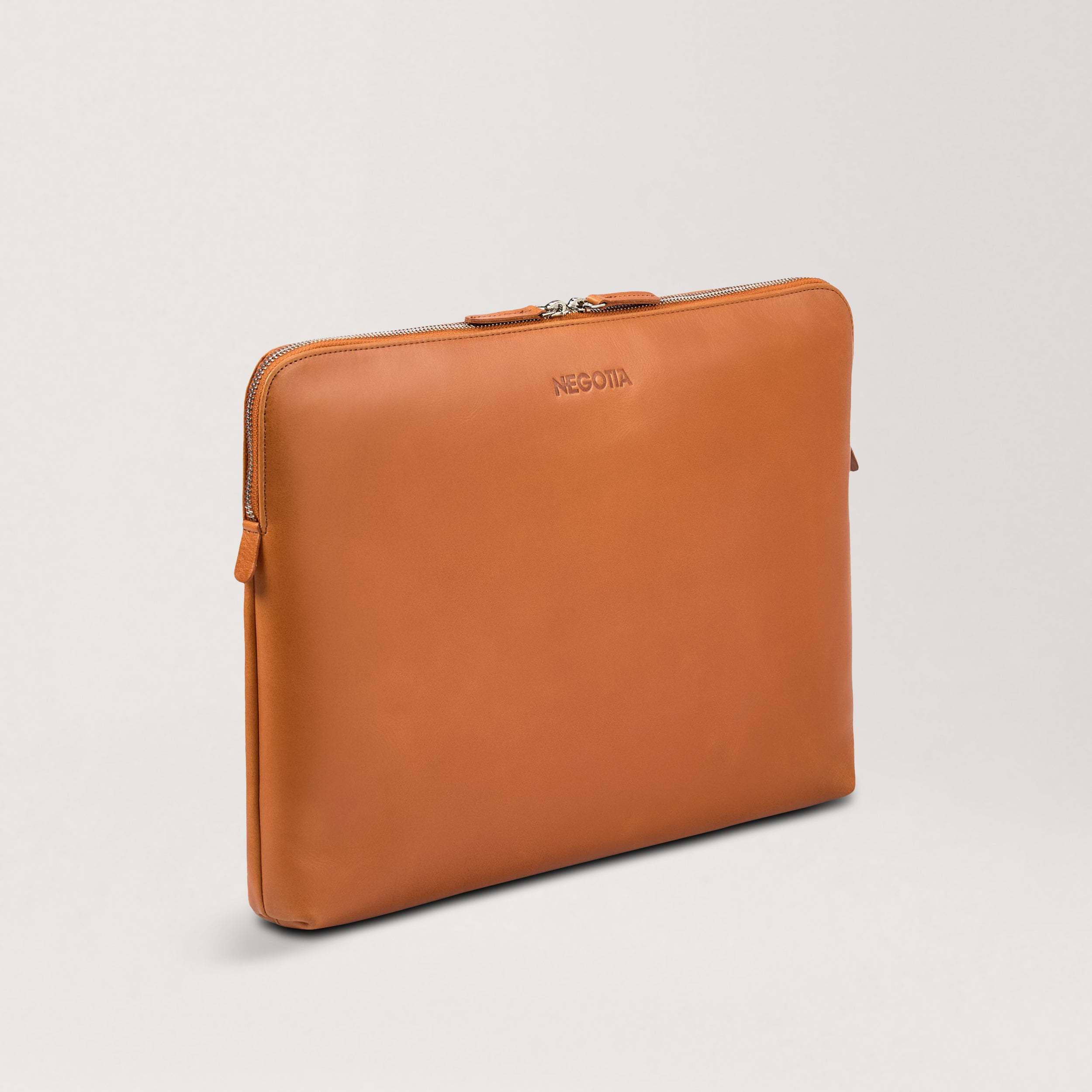 Mantle Sleeve 15,6 Zoll Cognac