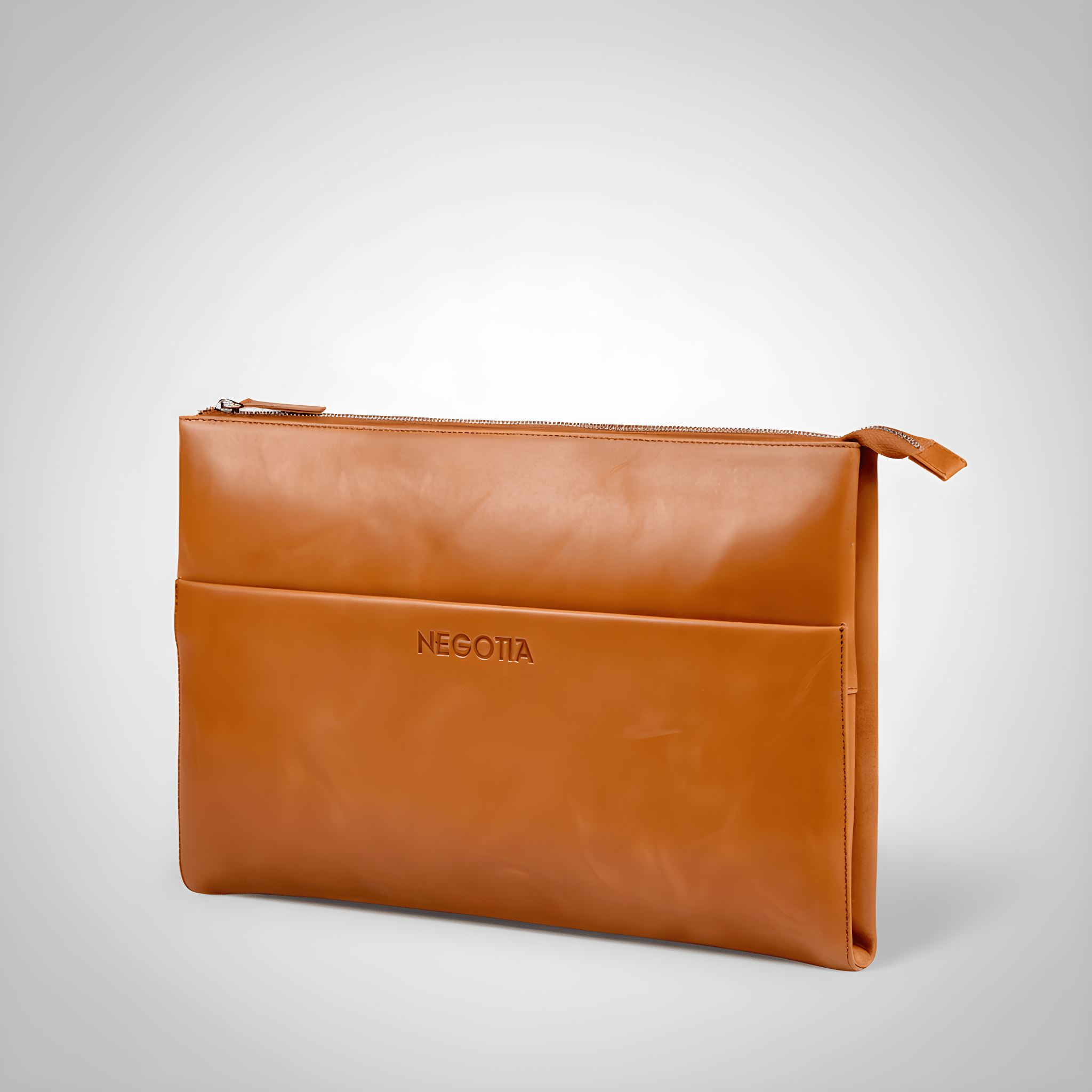 Alpha | Laptop Folio 15,6'' Cognac - NEGOTIA Leather