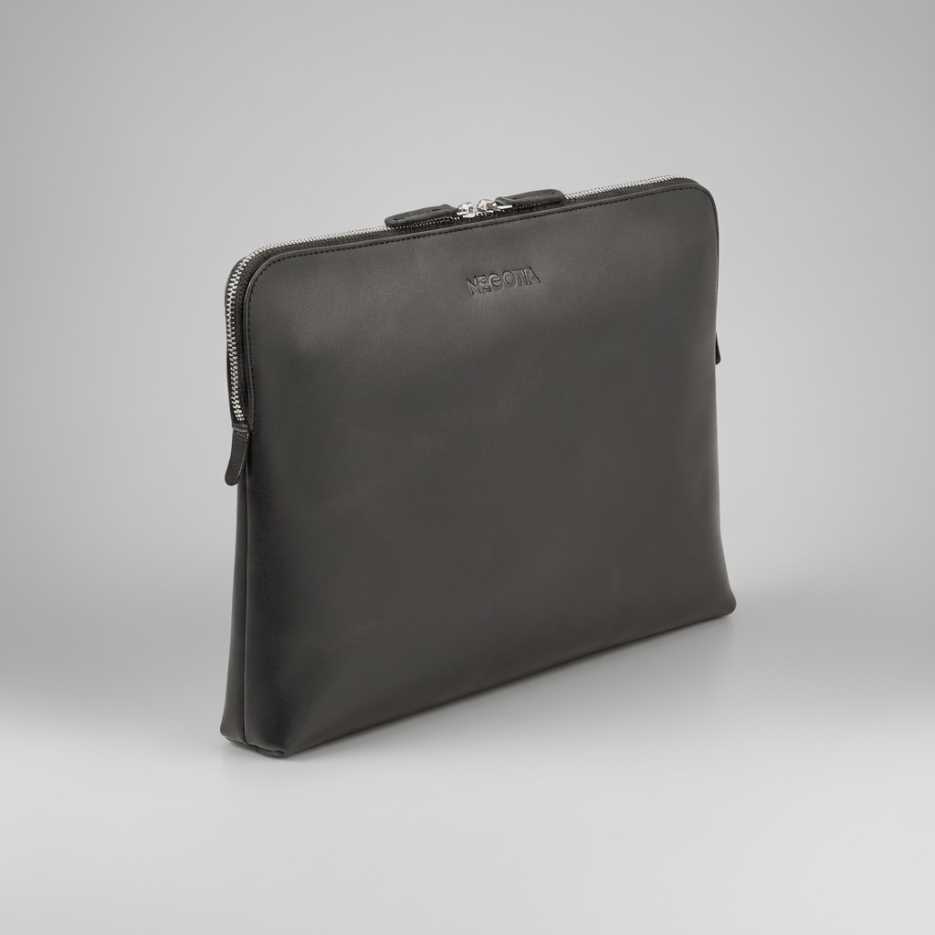 Alpha | Laptopsleeve Carry - All 14'' Zwart - NEGOTIA Leather