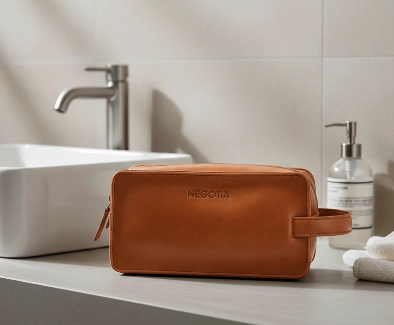 Caldre Toiletry Bag Cognac - Negotia Leather