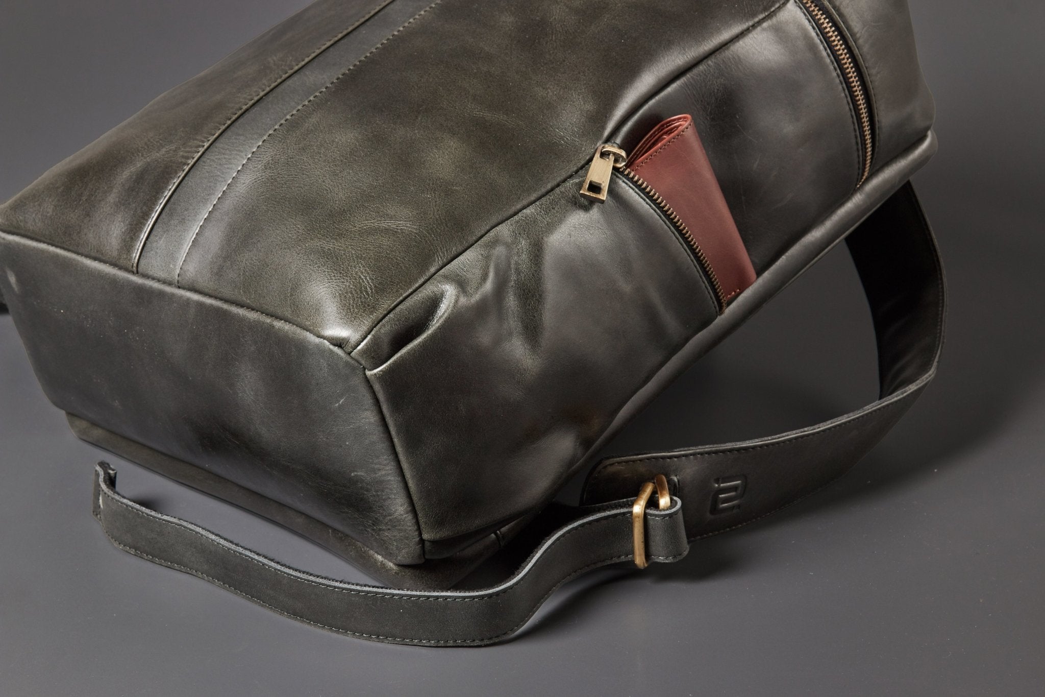 Alpha | Travel Rugzak Zwart - NEGOTIA Leather