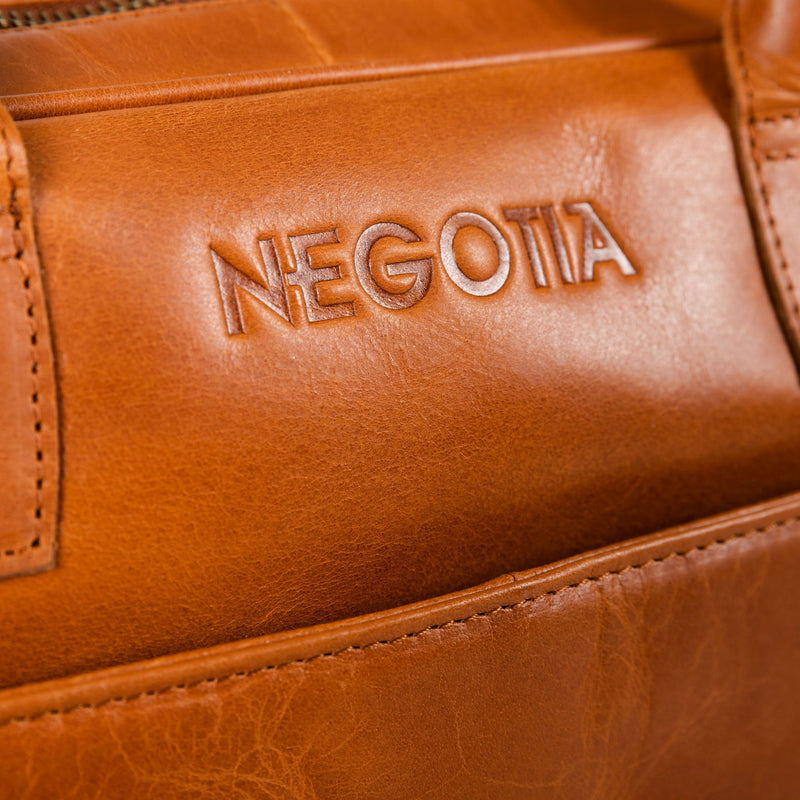 Delta | Laptoptas 15,6" Bruin - NEGOTIA Leather